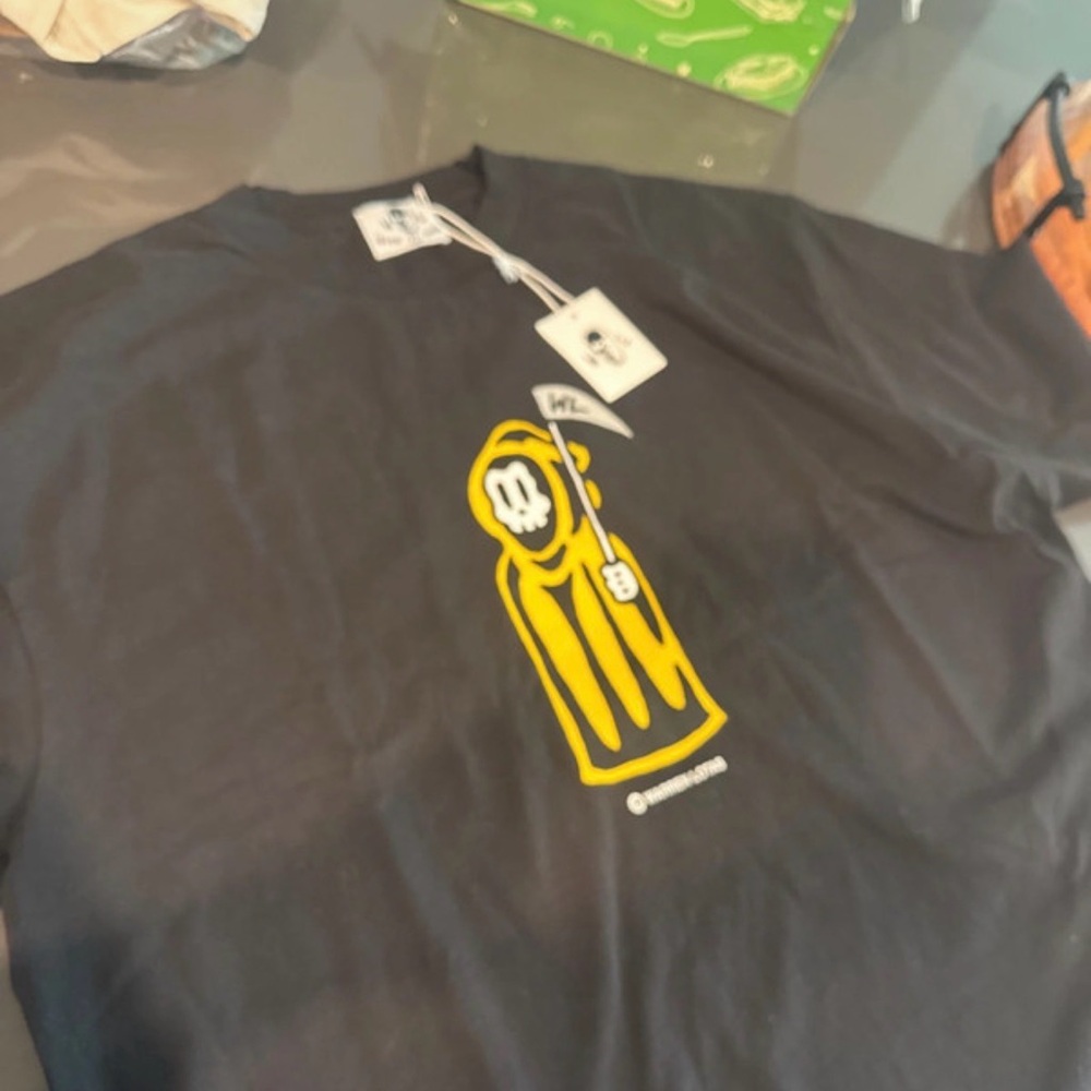 Men's Black Short-Sleeve Graphic Tee with Yellow Reaper Motif